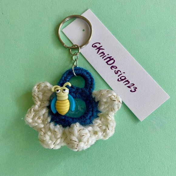 Floral Keychain, Keychain Charm, Crochet Gift, Handmade Backpack Charm - Picture 6 of 7